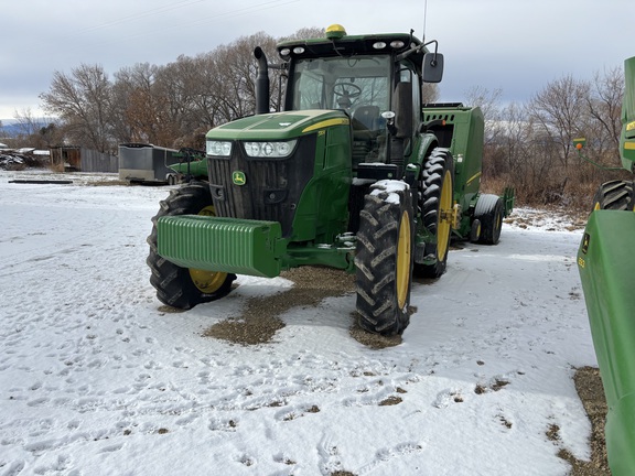 2015 John Deere 7210R Tractor
