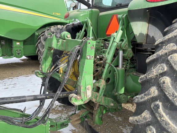 2015 John Deere 7210R Tractor