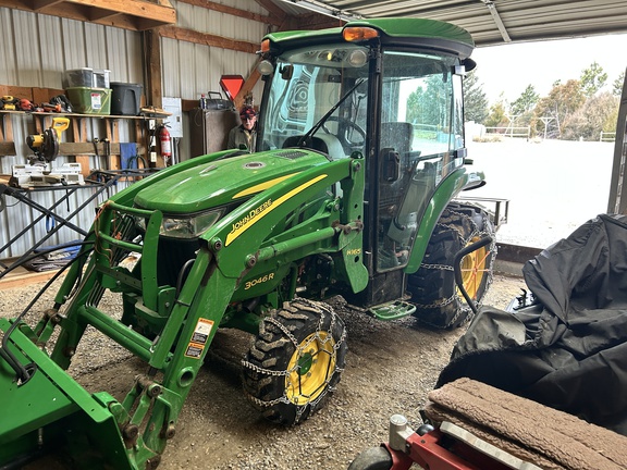 2014 John Deere 3046R Tractor Compact