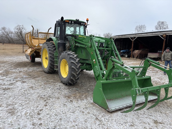 2016 John Deere 6175M Tractor