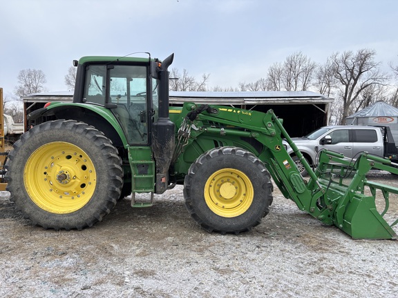 2016 John Deere 6175M Tractor