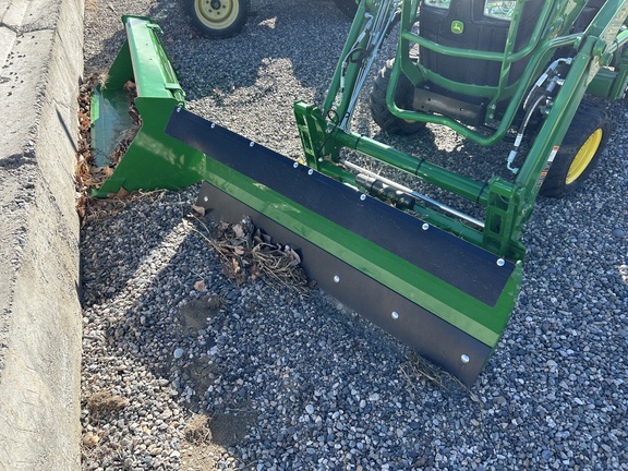 2022 John Deere 1023E Tractor Compact