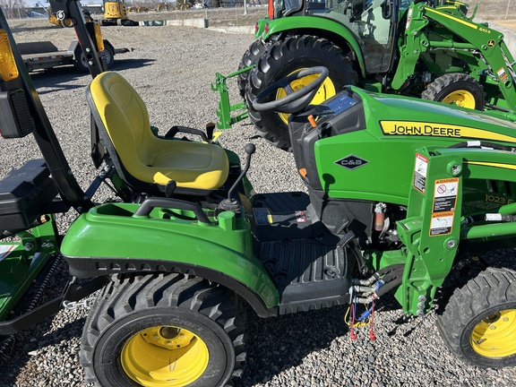 2022 John Deere 1023E Tractor Compact