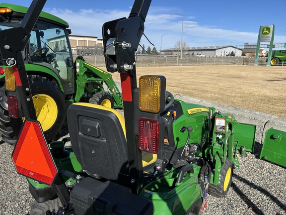 2022 John Deere 1023E Tractor Compact