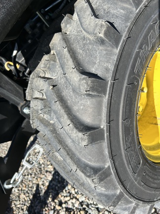 2022 John Deere 1023E Tractor Compact