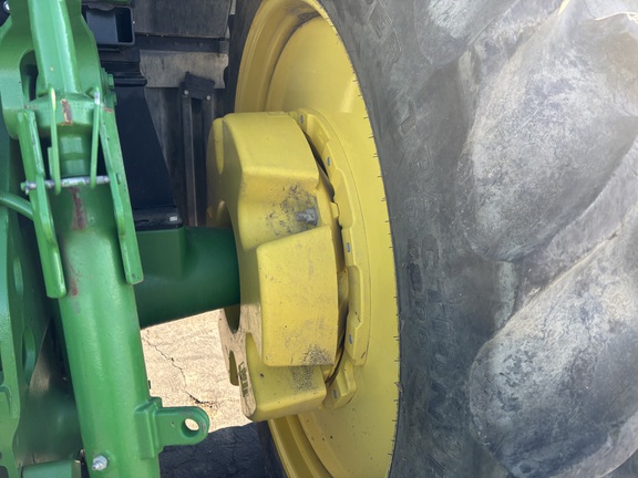 2011 John Deere 7200R Tractor