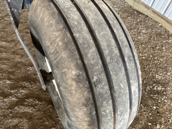 1999 MacDon 2930 Windrower