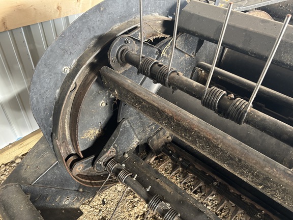 1999 MacDon 2930 Windrower