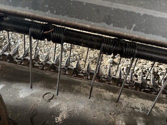 1999 MacDon 2930 Windrower