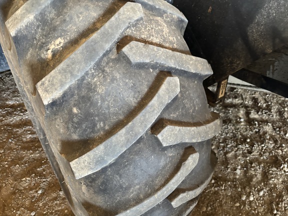 1999 MacDon 2930 Windrower