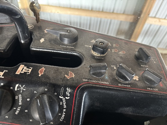 1999 MacDon 2930 Windrower