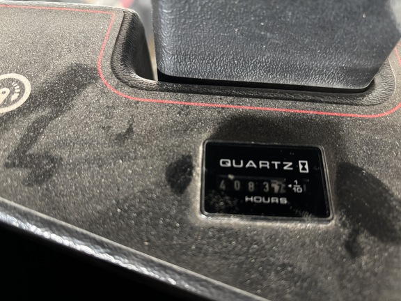 1999 MacDon 2930 Windrower