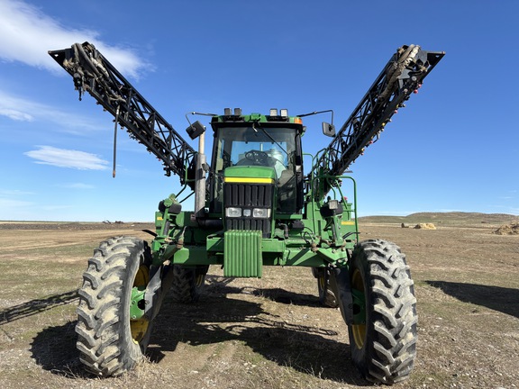 2001 John Deere 4710 Sprayer/High Clearance