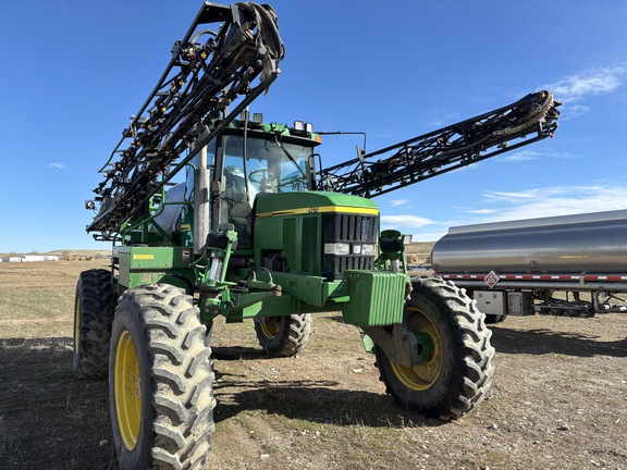 2001 John Deere 4710 Sprayer/High Clearance