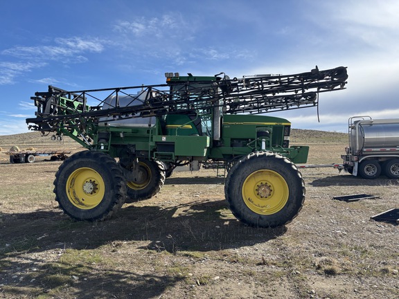 2001 John Deere 4710 Sprayer/High Clearance
