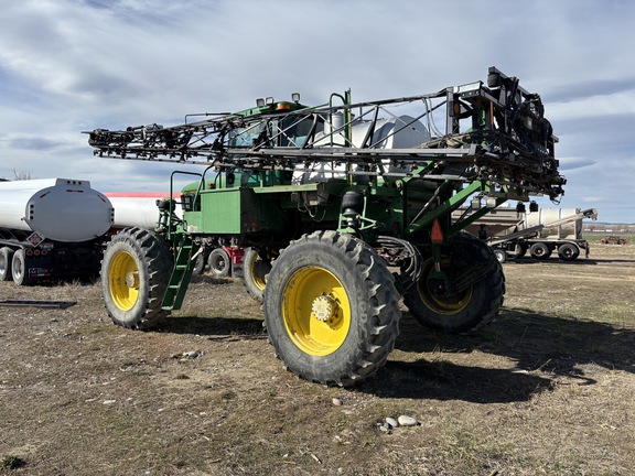 2001 John Deere 4710 Sprayer/High Clearance