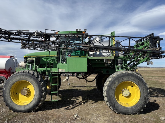 2001 John Deere 4710 Sprayer/High Clearance