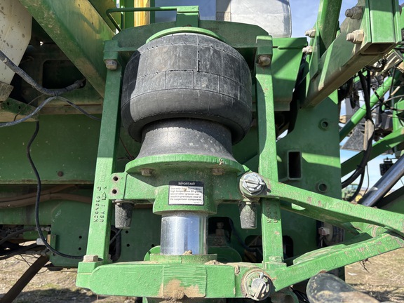 2001 John Deere 4710 Sprayer/High Clearance