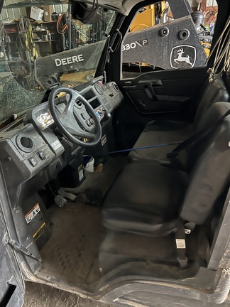 2023 John Deere XUV 835M ATV