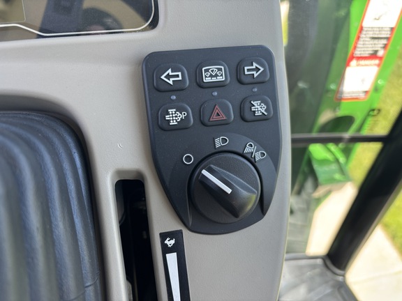 2024 John Deere 4066R Tractor Compact