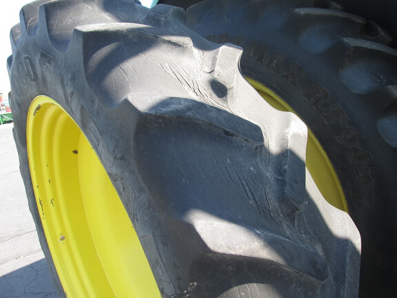 2012 John Deere 7215R Tractor