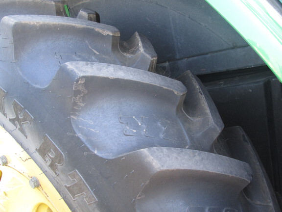 2012 John Deere 7215R Tractor