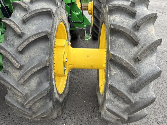 2013 John Deere 8235R Tractor