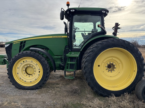 2013 John Deere 8235R Tractor