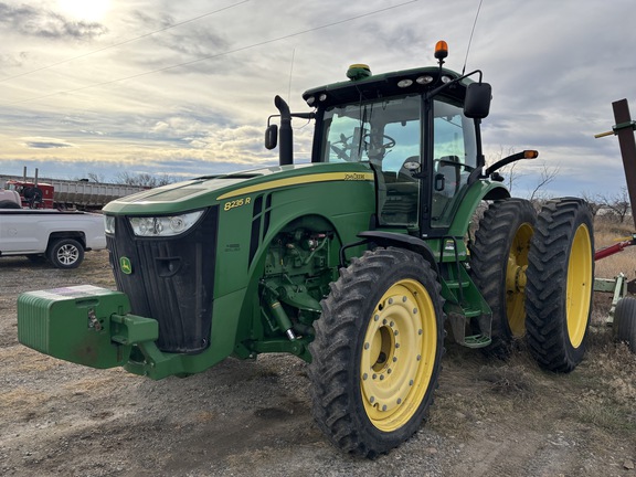 2013 John Deere 8235R Tractor