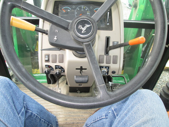 2010 John Deere 5101E Tractor