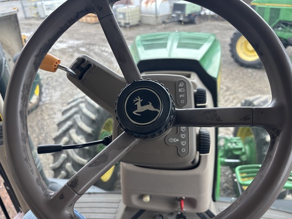2013 John Deere 7260R Tractor