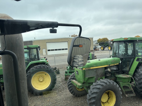 2013 John Deere 7260R Tractor