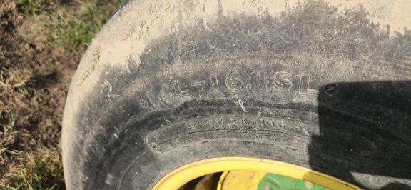 2008 John Deere 4895 Windrower