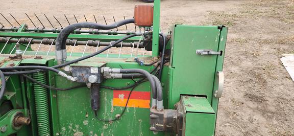 2008 John Deere 4895 Windrower