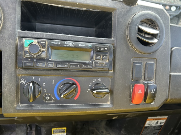 2018 John Deere XUV 835M ATV