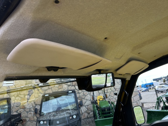 2018 John Deere XUV 835M ATV