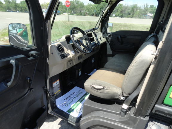 2023 John Deere XUV 835R ATV