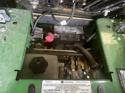 2010 John Deere Z425 Mower/Zero Turn