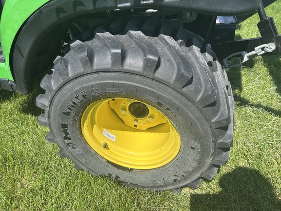 2018 John Deere 1025R Tractor Compact