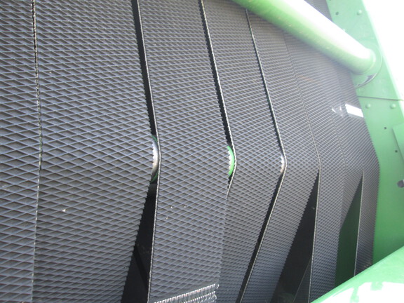 2023 John Deere 560M Baler/Round