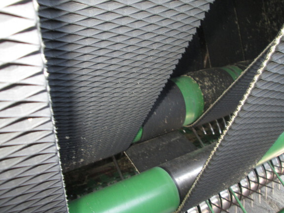2023 John Deere 560M Baler/Round