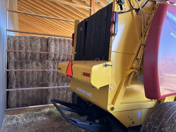 2023 New Holland Rollbelt 560 Baler/Round
