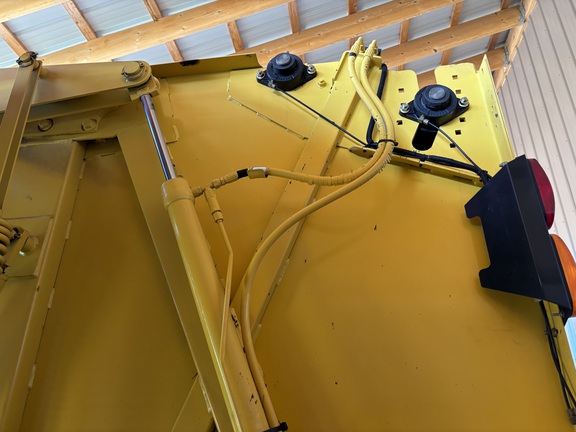 2023 New Holland Rollbelt 560 Baler/Round