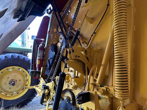 2023 New Holland Rollbelt 560 Baler/Round