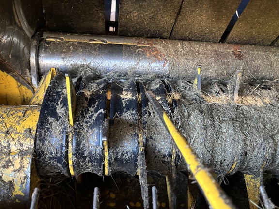 2023 New Holland Rollbelt 560 Baler/Round