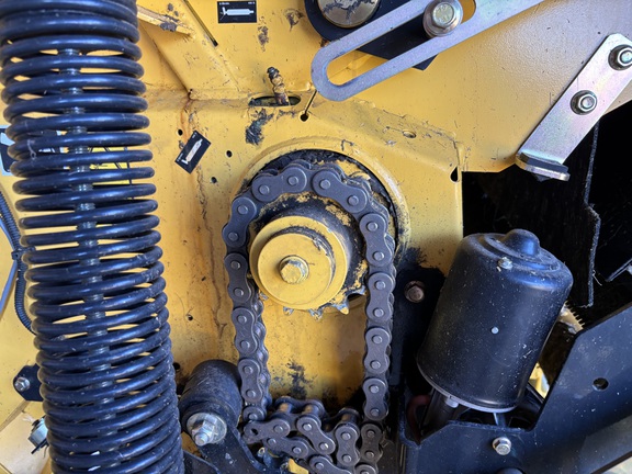 2023 New Holland Rollbelt 560 Baler/Round