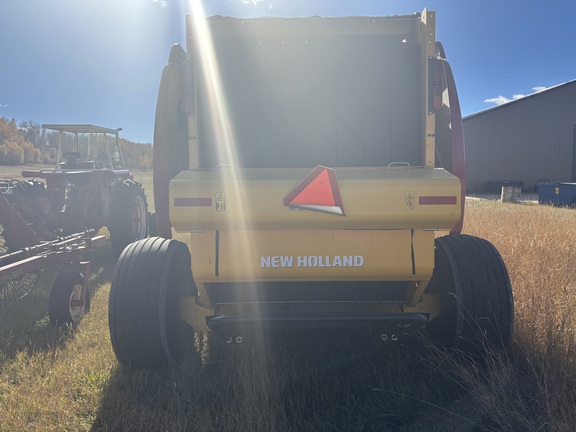 2022 New Holland Rollbelt 560 Baler/Round