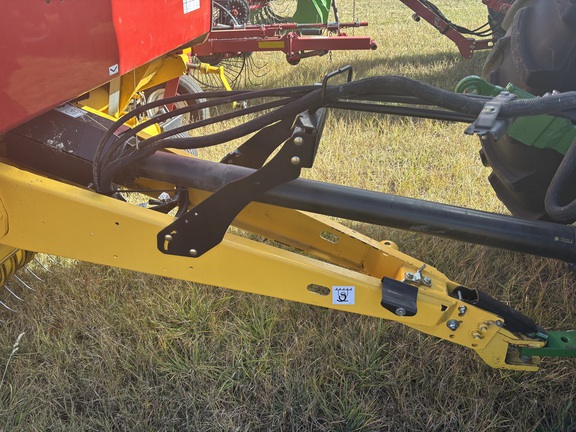 2022 New Holland Rollbelt 560 Baler/Round