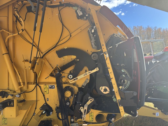 2022 New Holland Rollbelt 560 Baler/Round