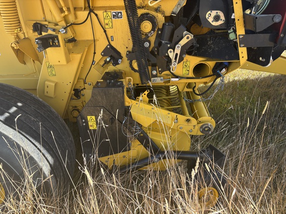 2022 New Holland Rollbelt 560 Baler/Round